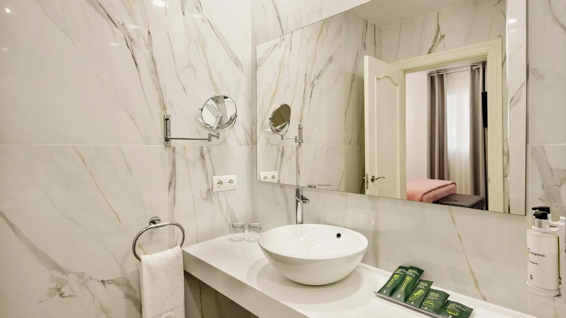 Sercotel Las Casas De Los Mercaderes Sevilla