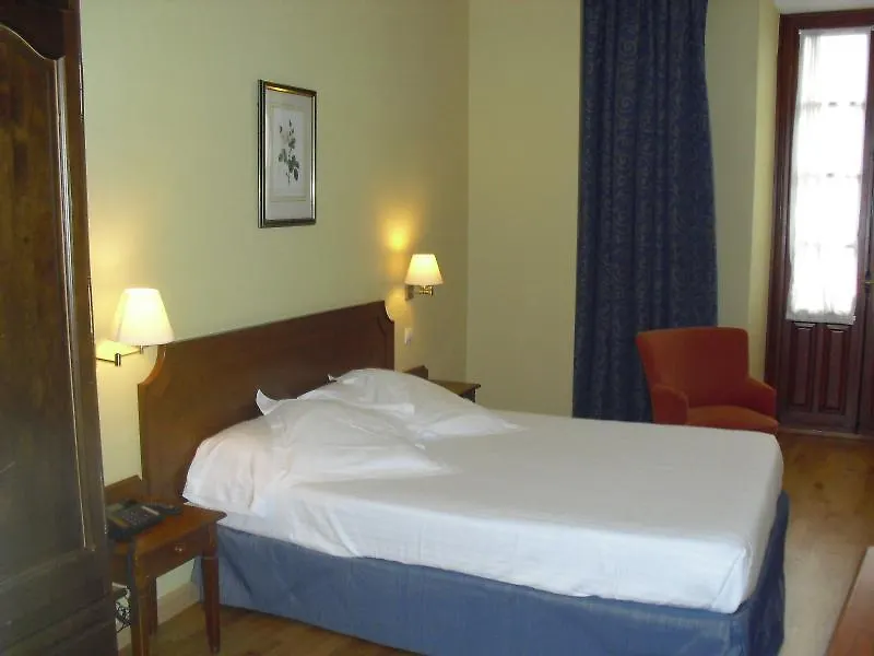 Sercotel Las Casas De Los Mercaderes Sevilla Otel