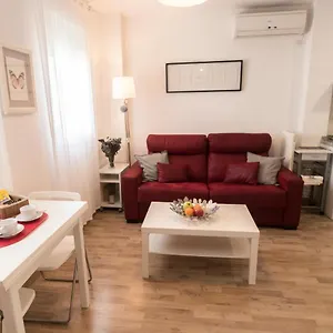 R&m C/sierpes 46 Appartement