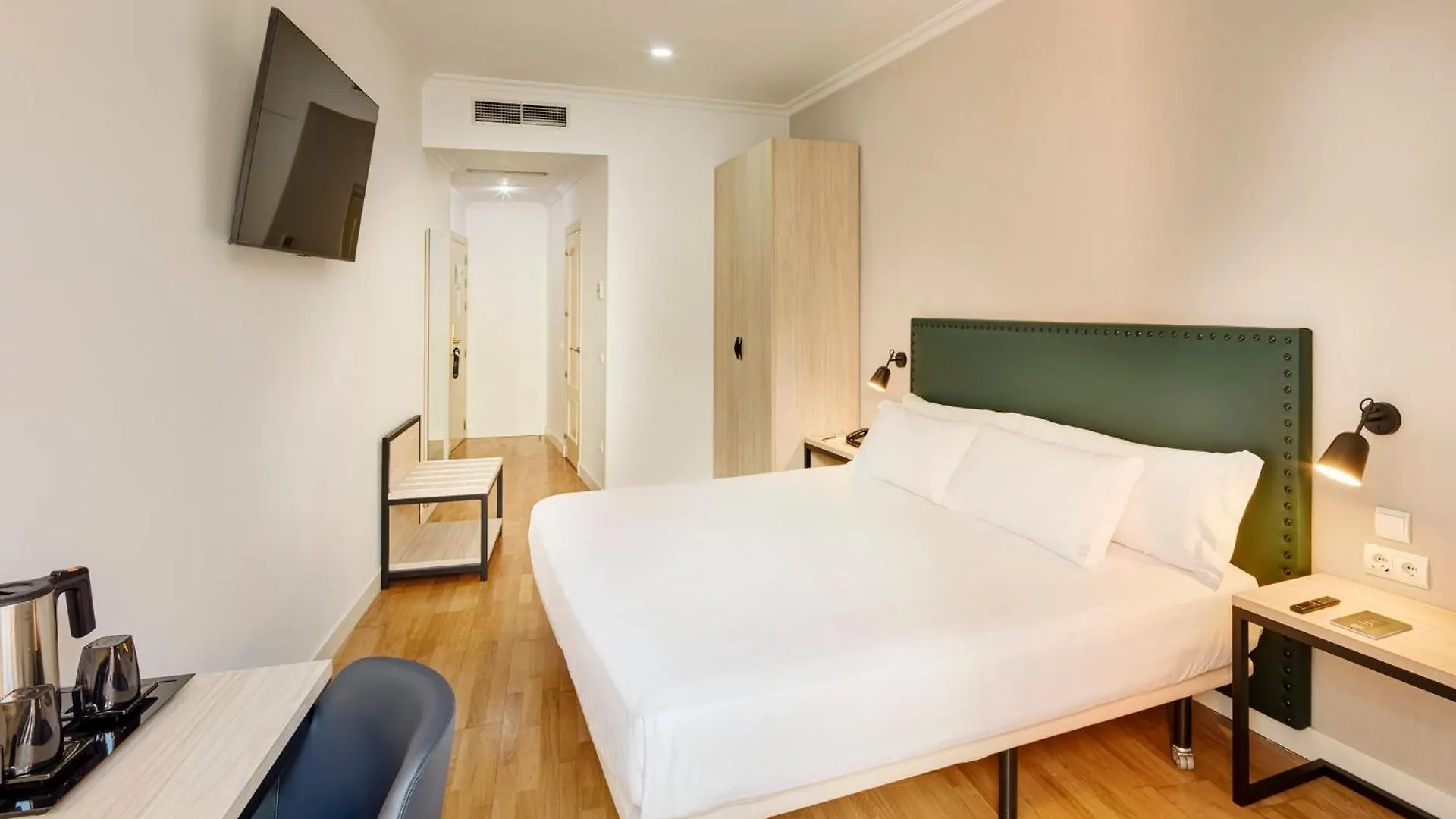 *** Otel Sercotel Las Casas De Los Mercaderes Sevilla İspanya